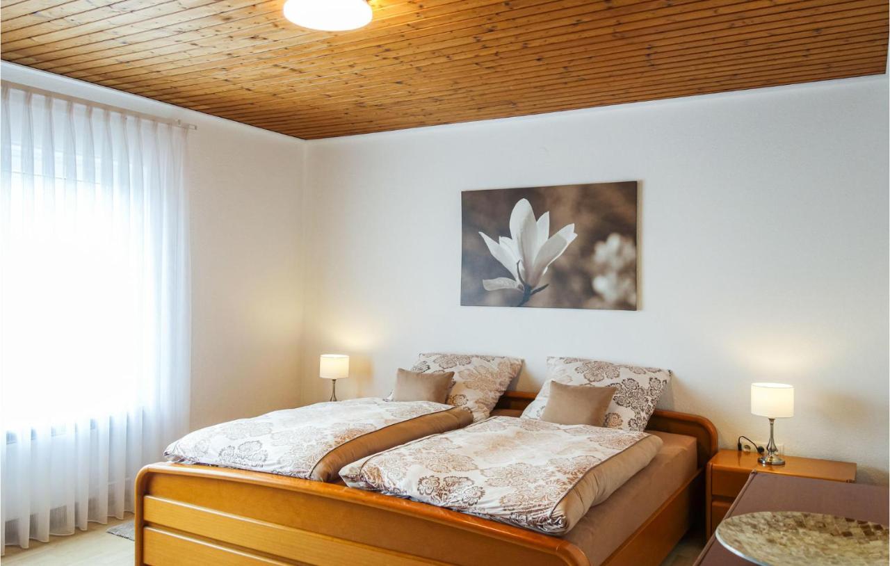 Beautiful Apartment In Dillenburg With Kitchen Eksteriør bilde